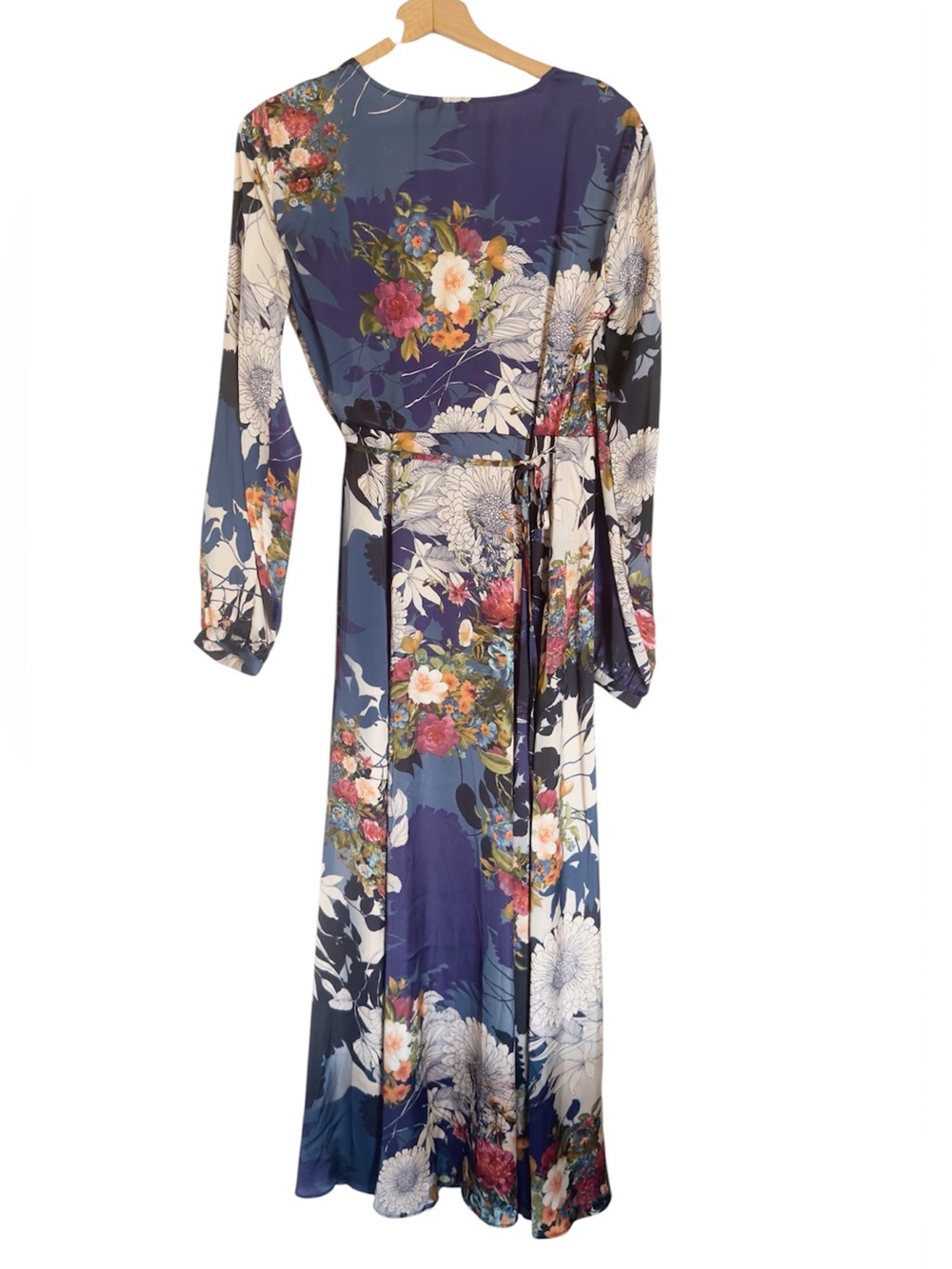 Lulus Put On A Smile Blue Multi Floral Satin Wrap Flowy Maxi Dress size M - Picture 3 of 9